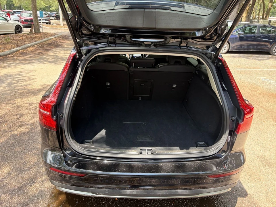2025 Volvo V60 2nd Gen - Image 31 of 31