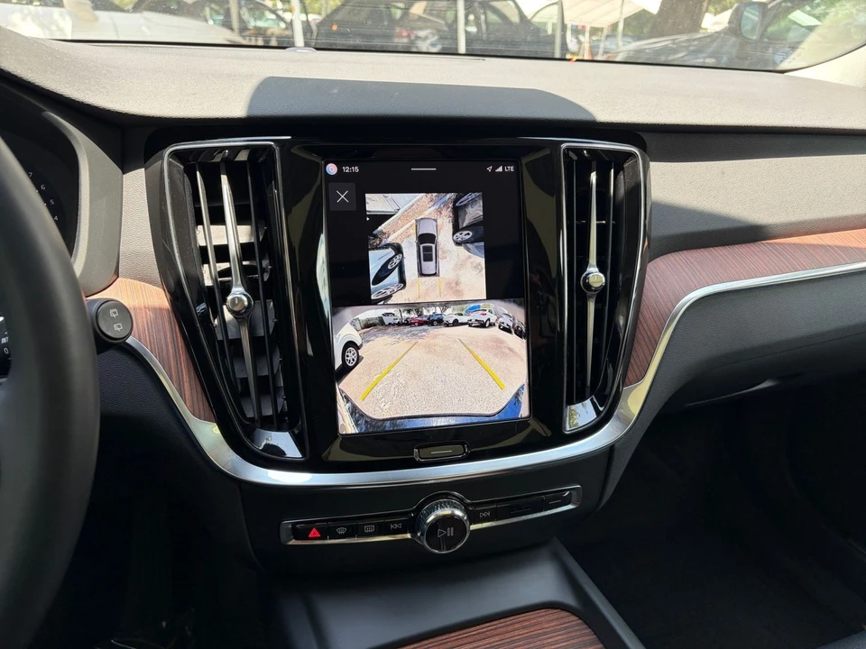 2025 Volvo V60 2nd Gen - Image 19 of 31