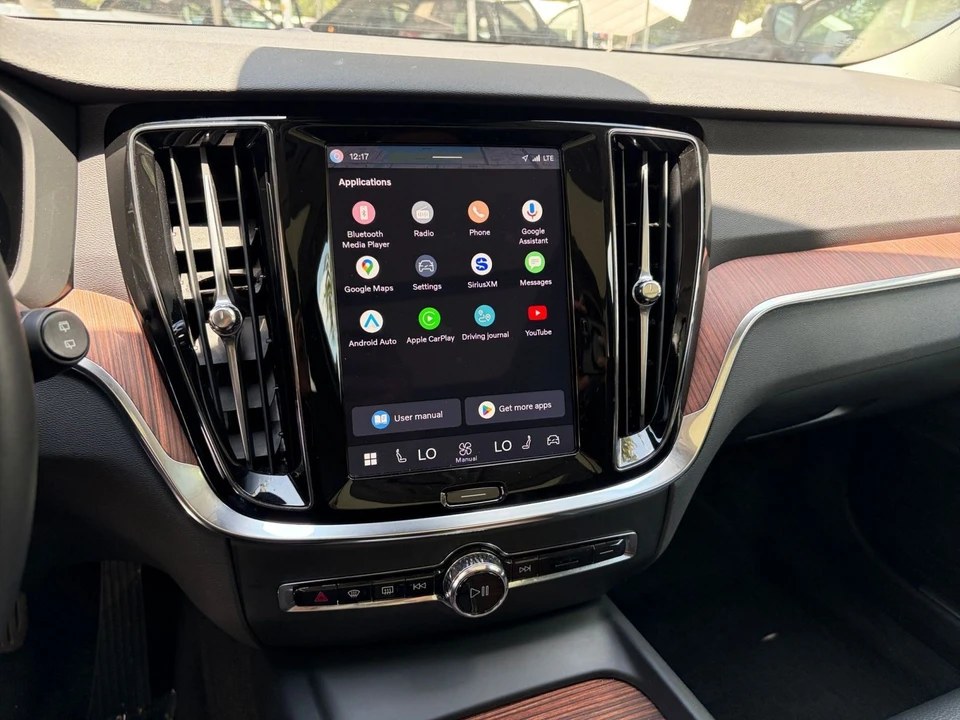 2025 Volvo V60 2nd Gen - Image 24 of 31