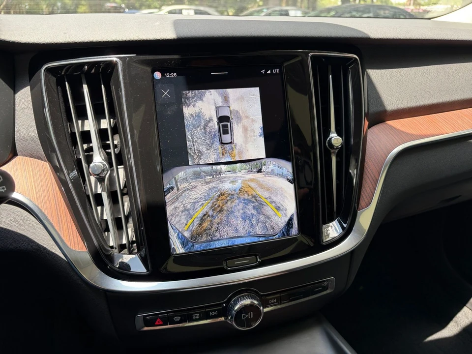2025 Volvo V60 2nd Gen - Image 24 of 31