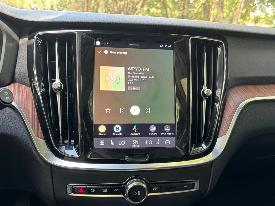 2025 Volvo V60 2nd Gen - Image 22 of 31