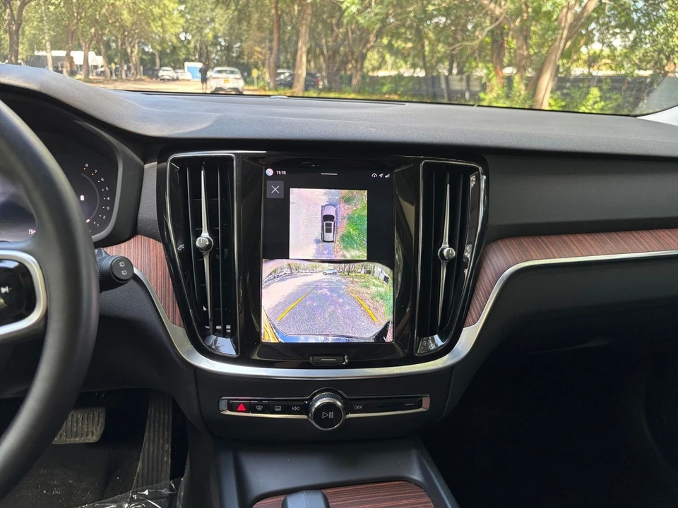 2025 Volvo V60 2nd Gen - Image 18 of 31
