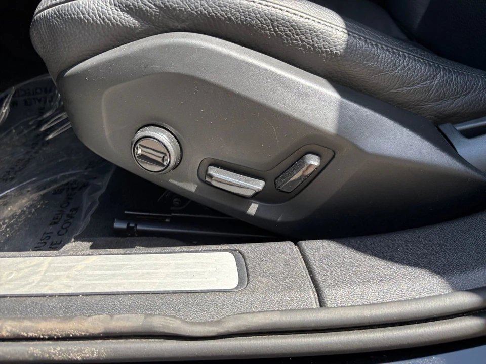 2025 Volvo V60 2nd Gen - Image 24 of 31
