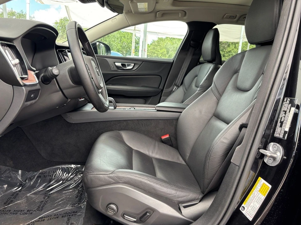 2025 Volvo V60 2nd Gen - Image 29 of 31