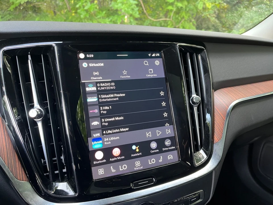 2025 Volvo V60 2nd Gen - Image 23 of 31