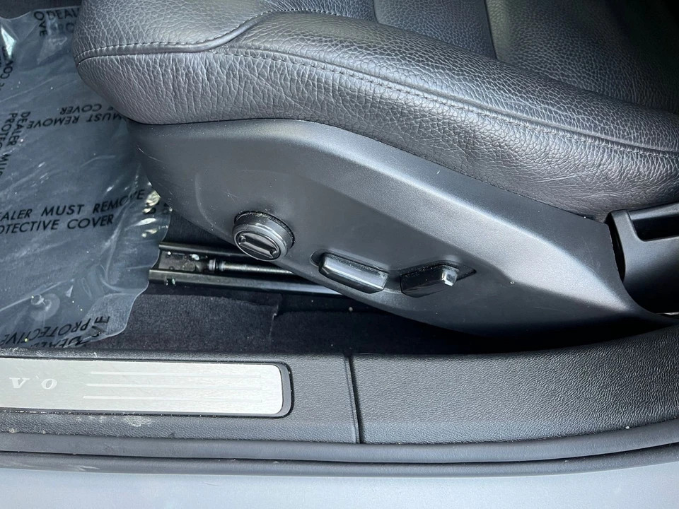 2025 Volvo V60 2nd Gen - Image 25 of 31