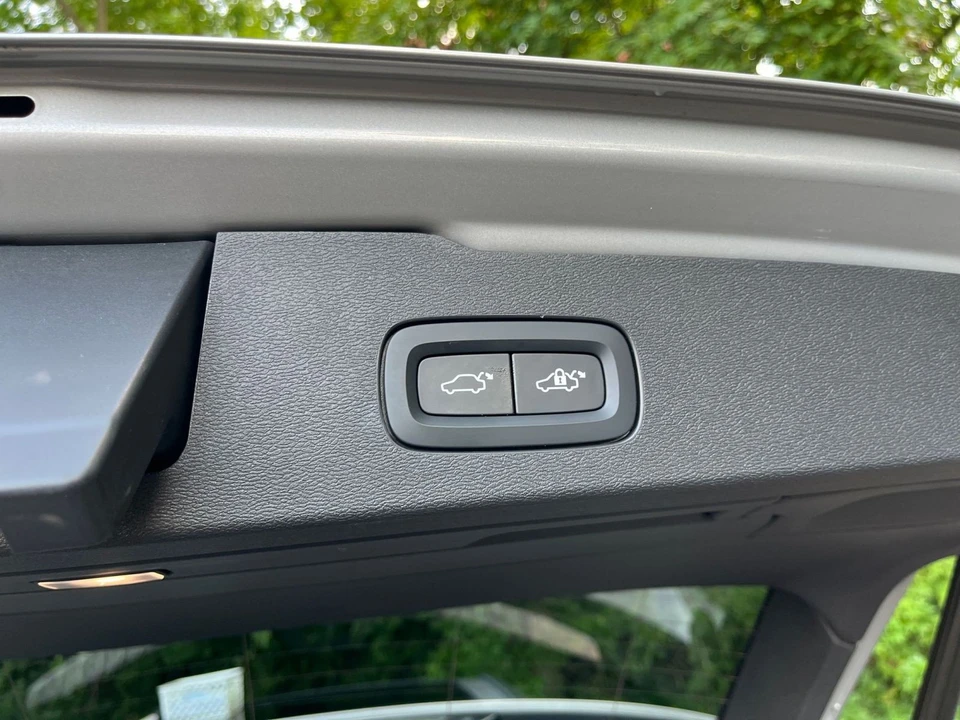 2025 Volvo V60 2nd Gen - Image 26 of 31