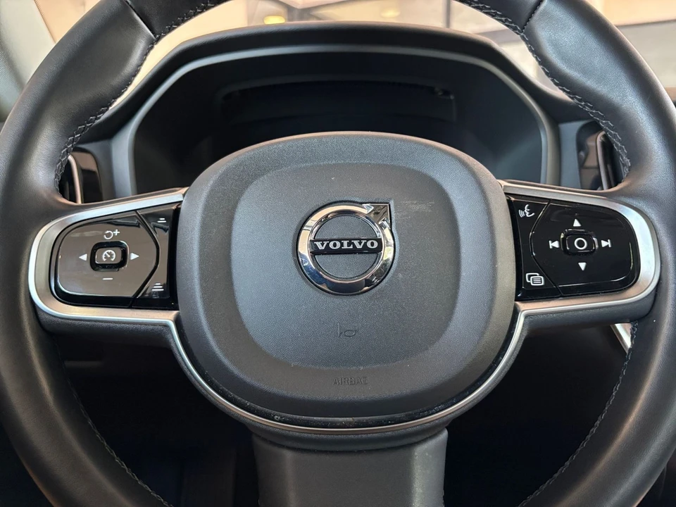 2025 Volvo V60 2nd Gen - Image 29 of 31