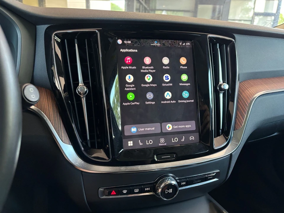 2025 Volvo V60 2nd Gen - Image 18 of 31