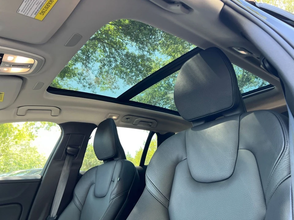 2025 Volvo V60 2nd Gen - Image 26 of 31