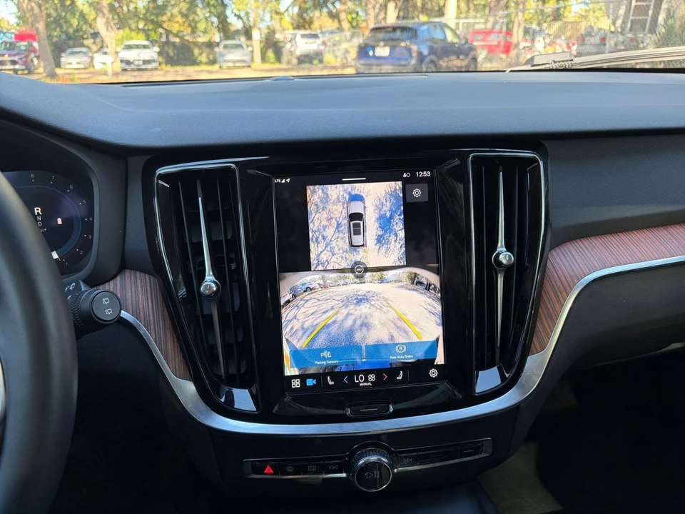 2025 Volvo V60 2nd Gen - Image 23 of 31