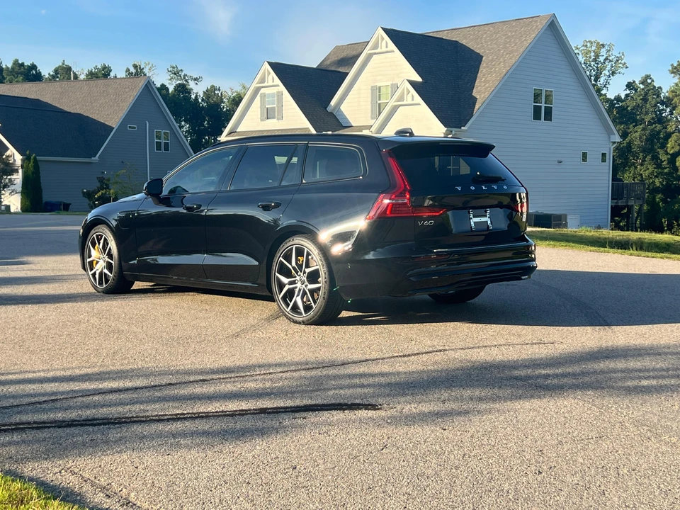 2025 Volvo V60 2nd Gen - Image 20 of 31