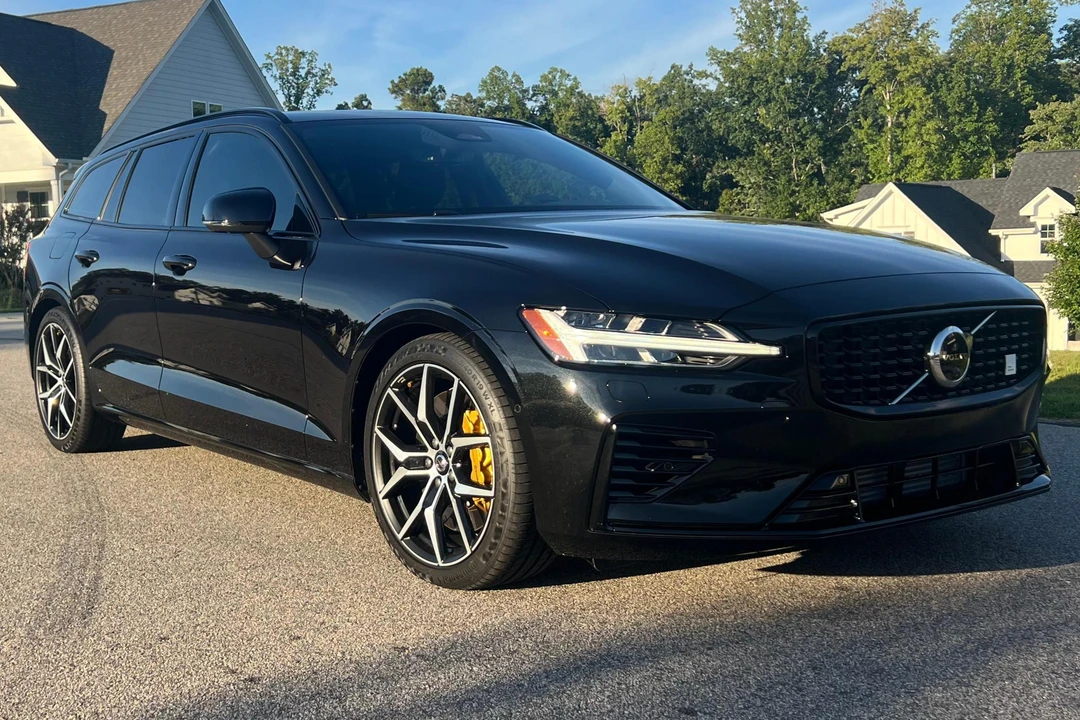 2025 Volvo V60 2nd Gen - Image 3 of 31