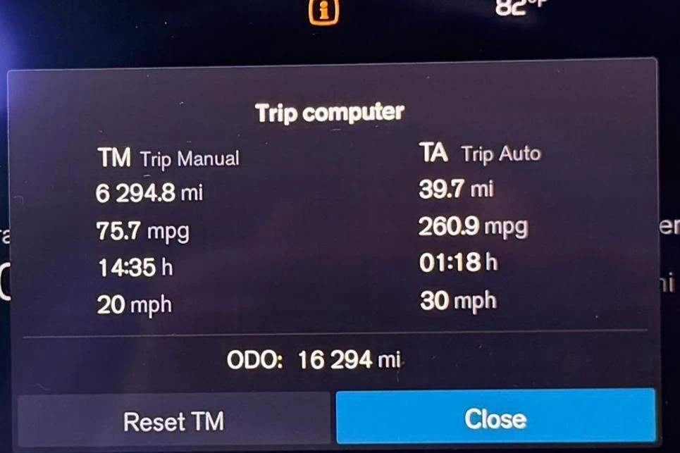 2025 Volvo V60 2nd Gen - Image 21 of 31