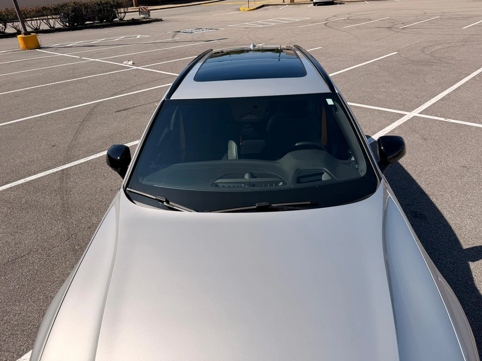 2025 Volvo V60 2nd Gen - Image 11 of 31