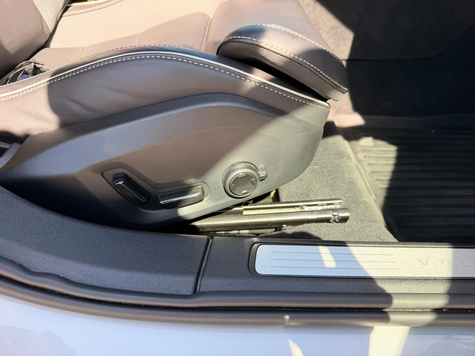 2025 Volvo V60 2nd Gen - Image 27 of 31
