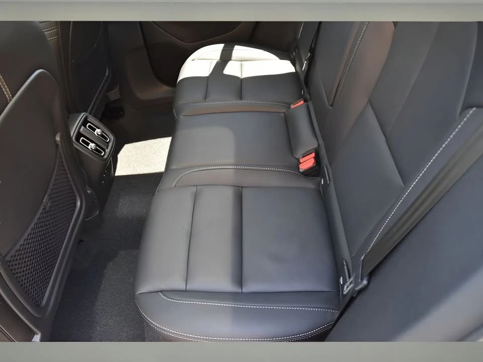 2025 Volvo XC40 - Image 6 of 7