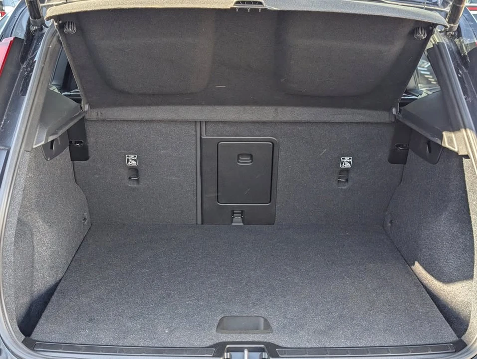 2025 Volvo XC40 - Image 19 of 19