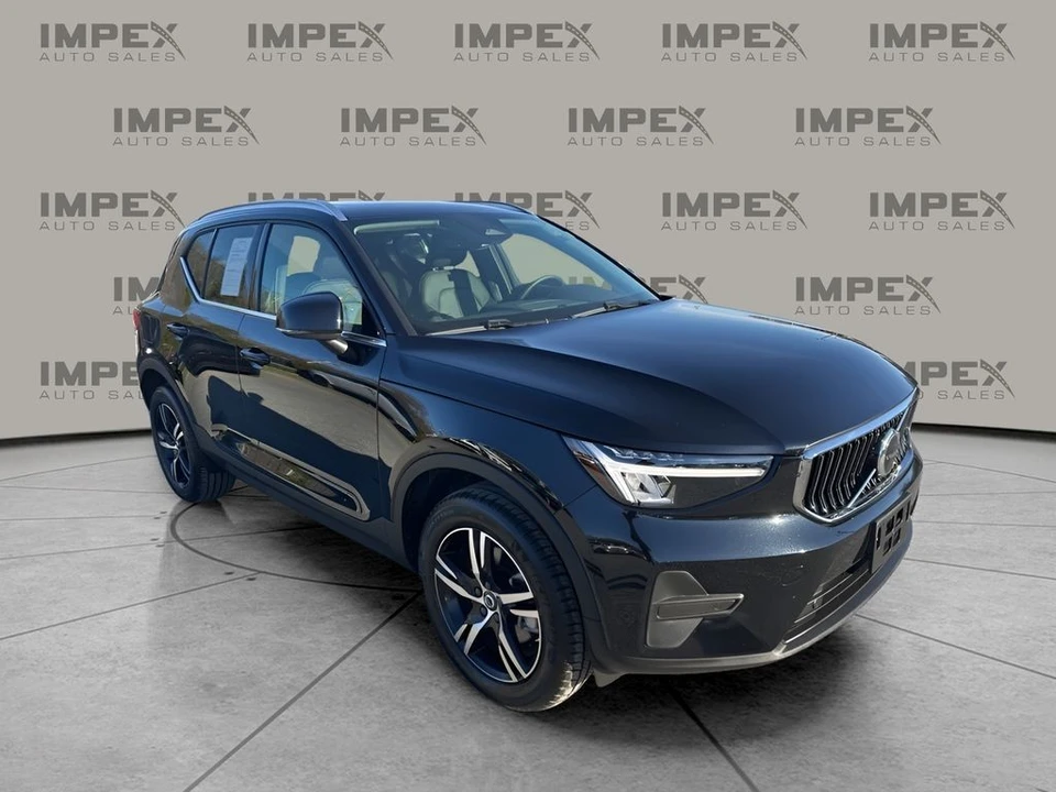 2025 Volvo XC40 - Image 7 of 12
