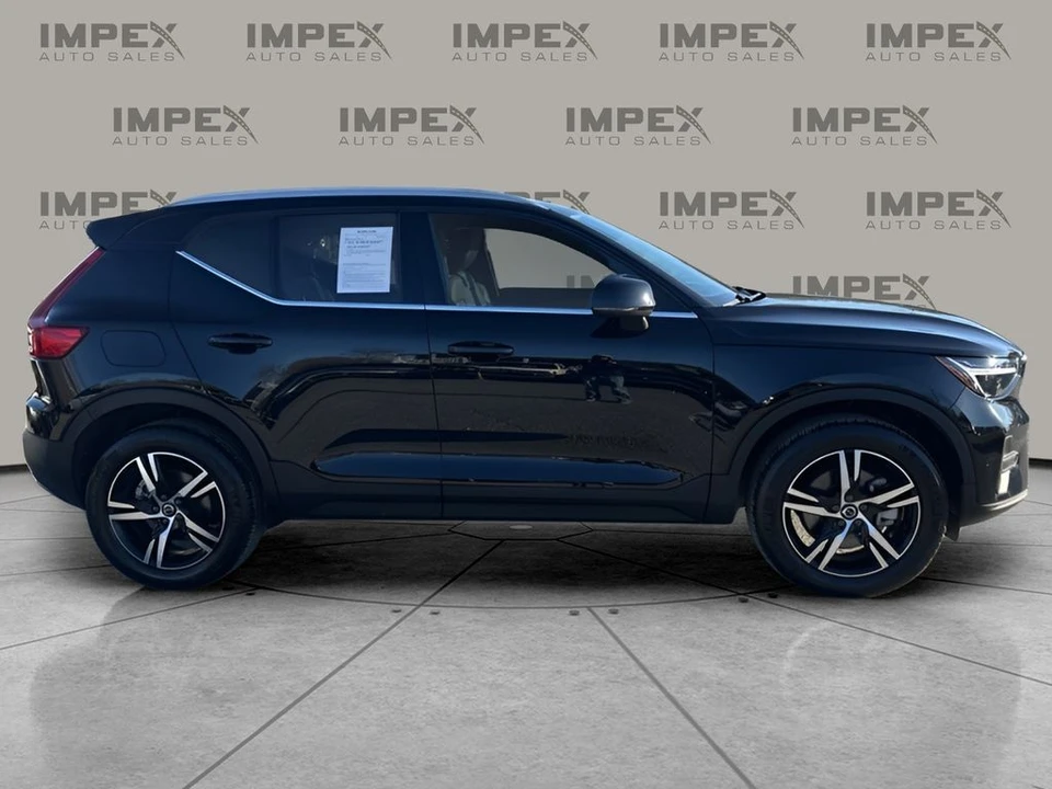 2025 Volvo XC40 - Image 6 of 12