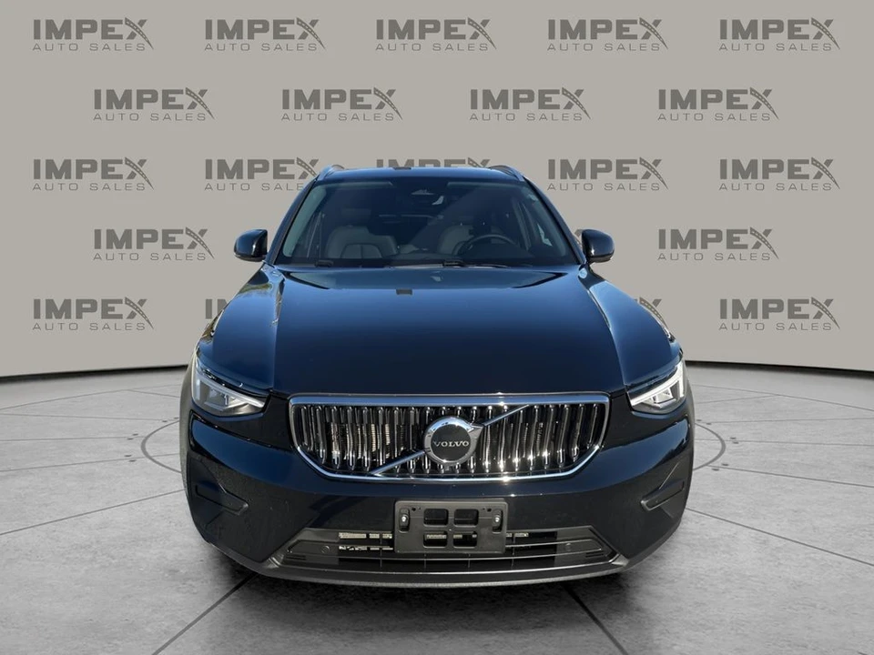 2025 Volvo XC40 - Image 8 of 12