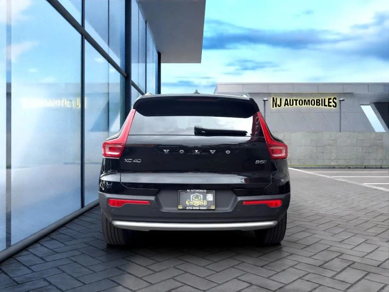 2025 Volvo XC40 - Image 6 of 12