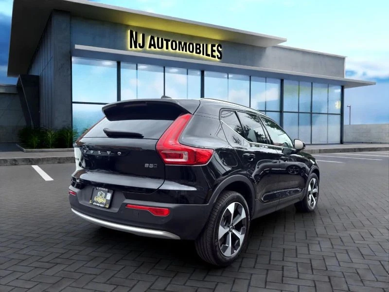 2025 Volvo XC40 - Image 7 of 12