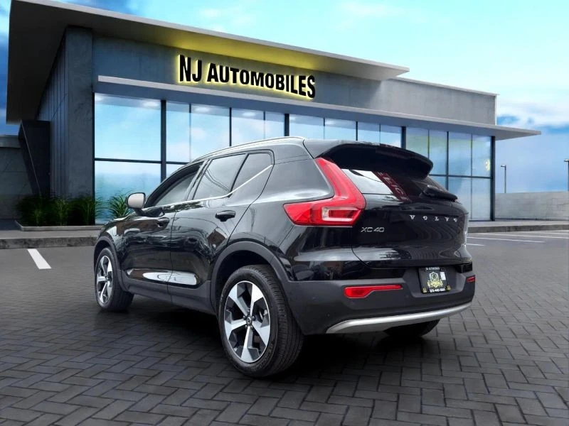 2025 Volvo XC40 - Image 5 of 12