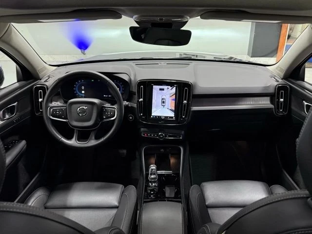 2025 Volvo XC40 - Image 11 of 21