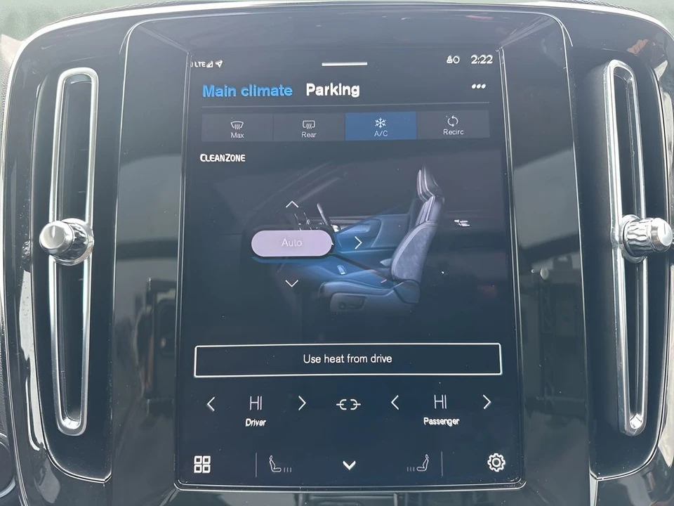 2025 Volvo XC40 - Image 20 of 21