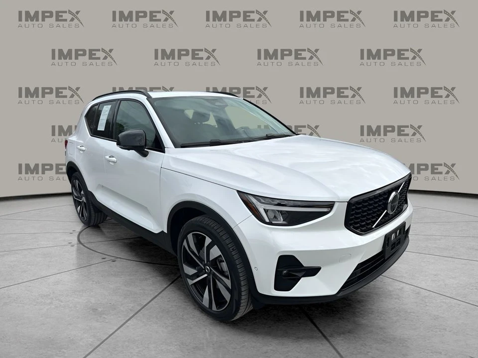 2025 Volvo XC40 - Image 7 of 12