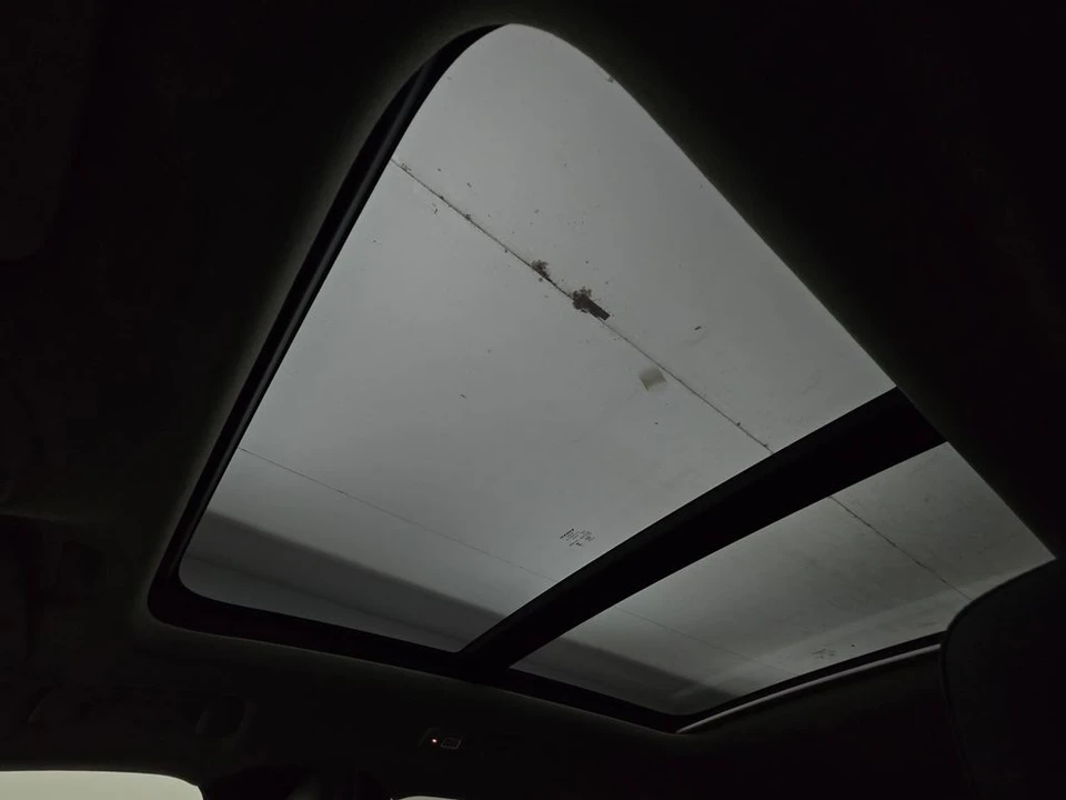 2025 Volvo XC40 - Image 4 of 12