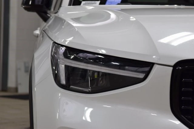 2025 Volvo XC40 - Image 12 of 12
