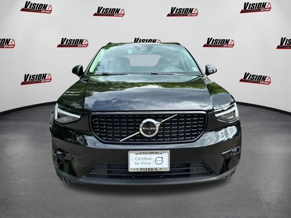 2025 Volvo XC40 - Image 8 of 12