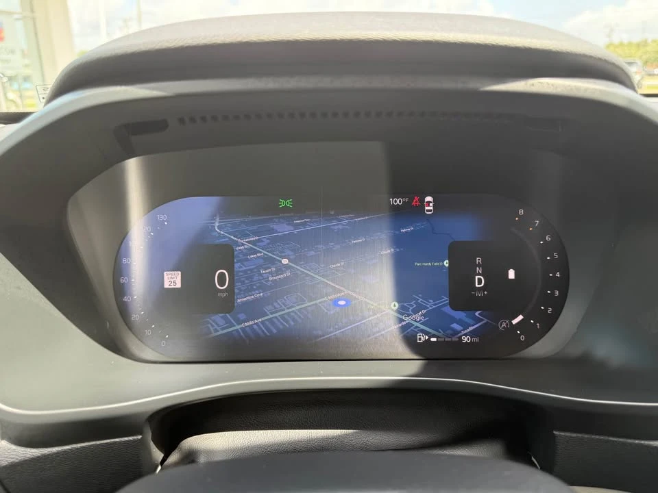 2025 Volvo XC40 - Image 10 of 10