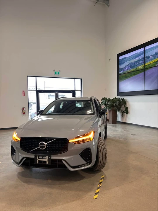 2025 Volvo XC60 2nd Gen - Image 5 of 17