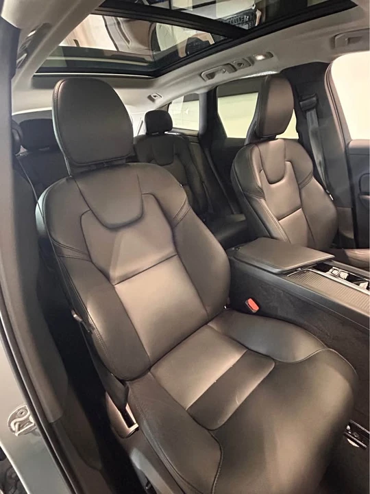 2025 Volvo XC60 2nd Gen - Image 8 of 17