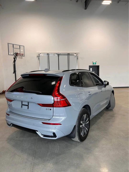 2025 Volvo XC60 2nd Gen - Image 3 of 17