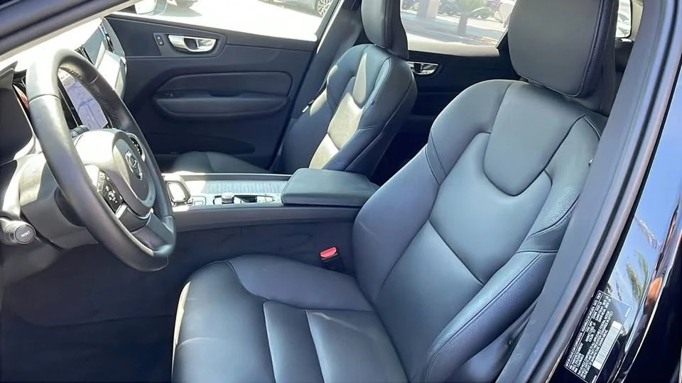 2025 Volvo XC60 2nd Gen - Image 11 of 20
