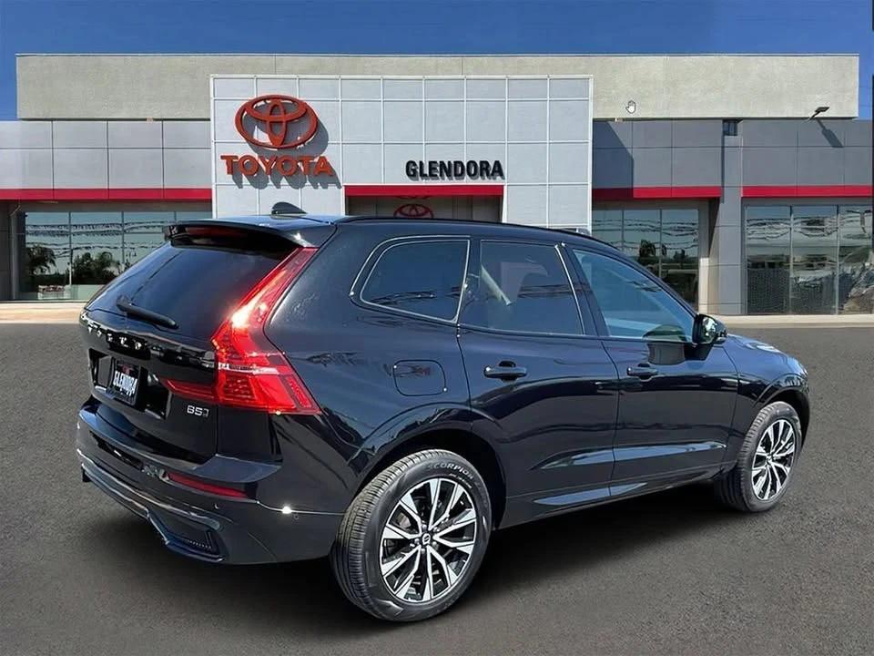 2025 Volvo XC60 2nd Gen - Image 3 of 20