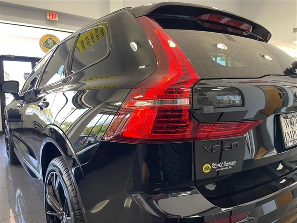 2025 Volvo XC60 2nd Gen - Image 15 of 31