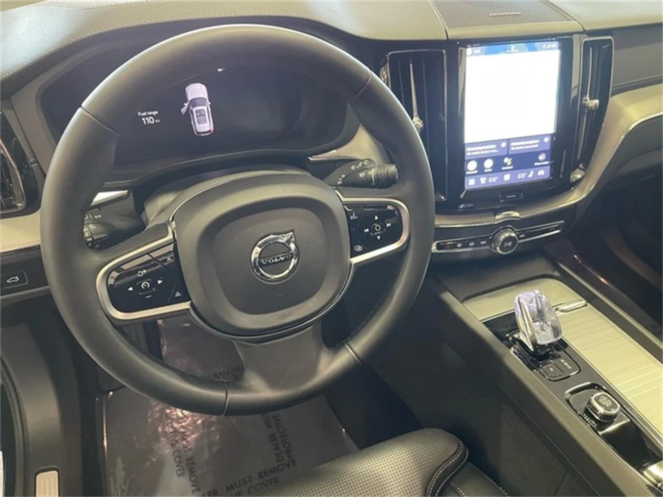 2025 Volvo XC60 2nd Gen - Image 28 of 31