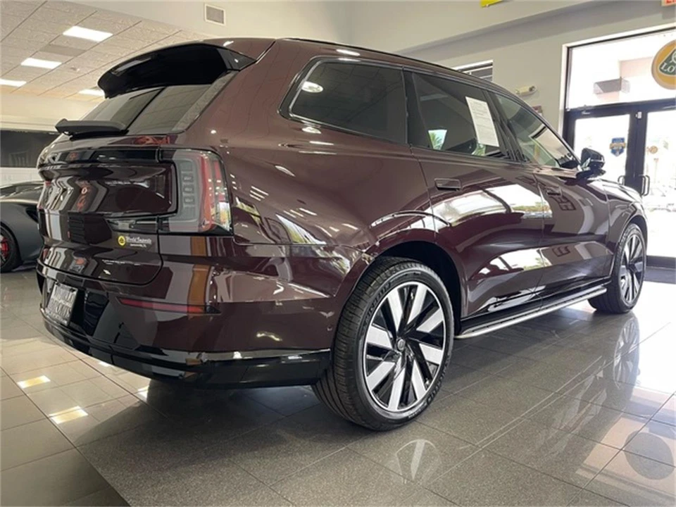 2025 Volvo XC90 2nd Gen - Image 5 of 31