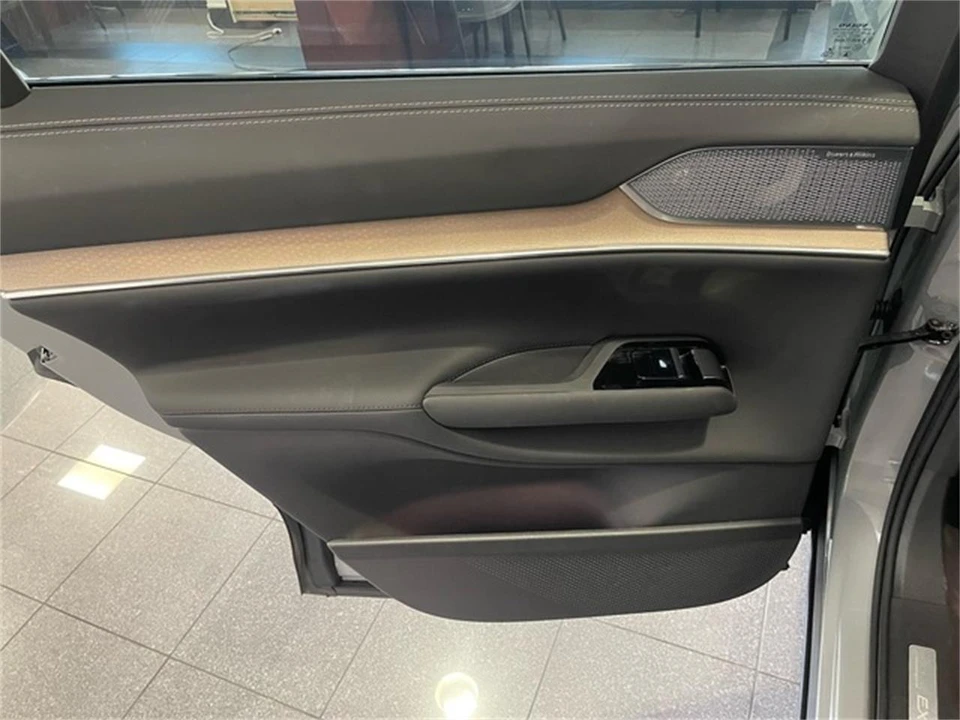 2025 Volvo XC90 2nd Gen - Image 31 of 31