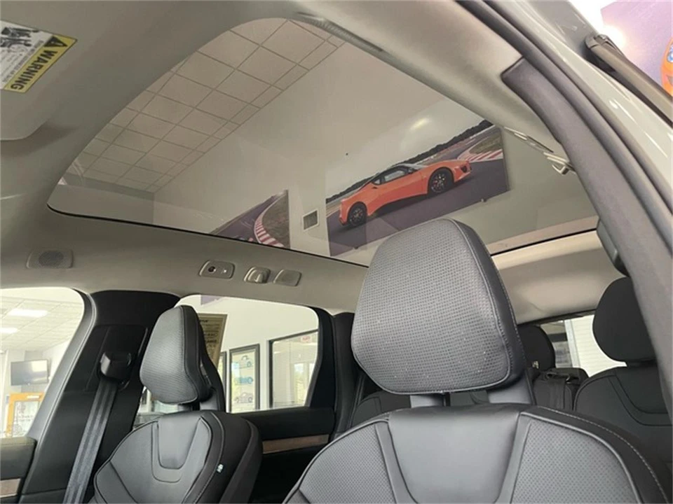 2025 Volvo XC90 2nd Gen - Image 26 of 31