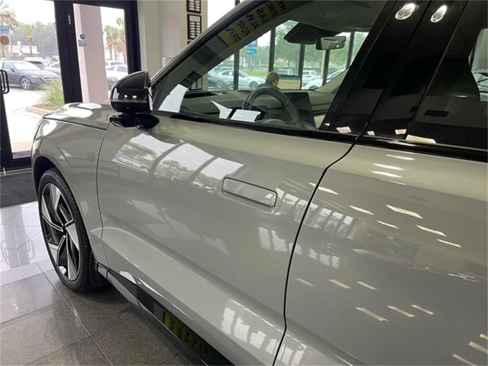 2025 Volvo XC90 2nd Gen - Image 13 of 31