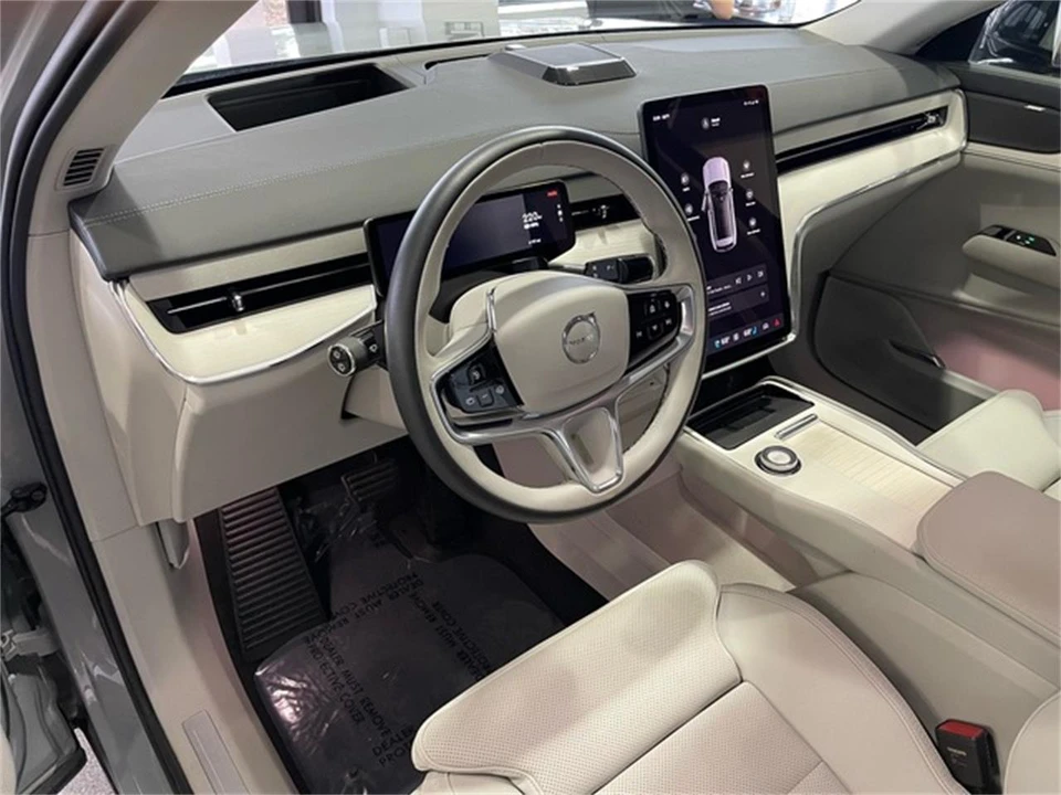 2025 Volvo XC90 2nd Gen - Image 24 of 31