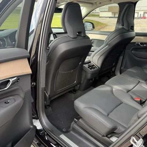 2025 Volvo XC90 2nd Gen - Image 11 of 15