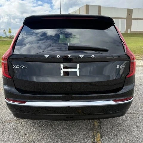 2025 Volvo XC90 2nd Gen - Image 8 of 15