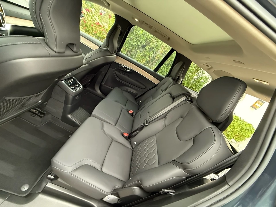 2025 Volvo XC90 2nd Gen - Image 12 of 12